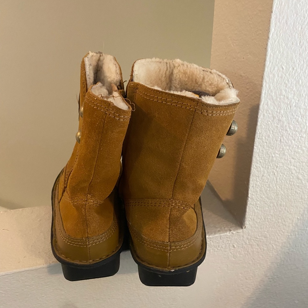 Alergia.Women’s Brown Suede Leather Shearling-Lined Boots.Zip Closure.Size 37(6) - Picture 3 of 6